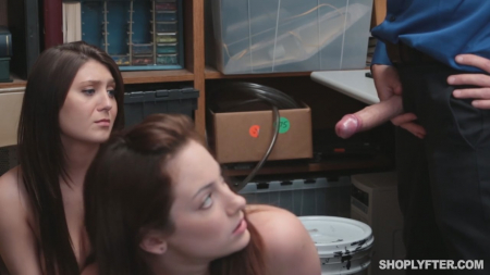 Jojo Kiss � Rylee Renee